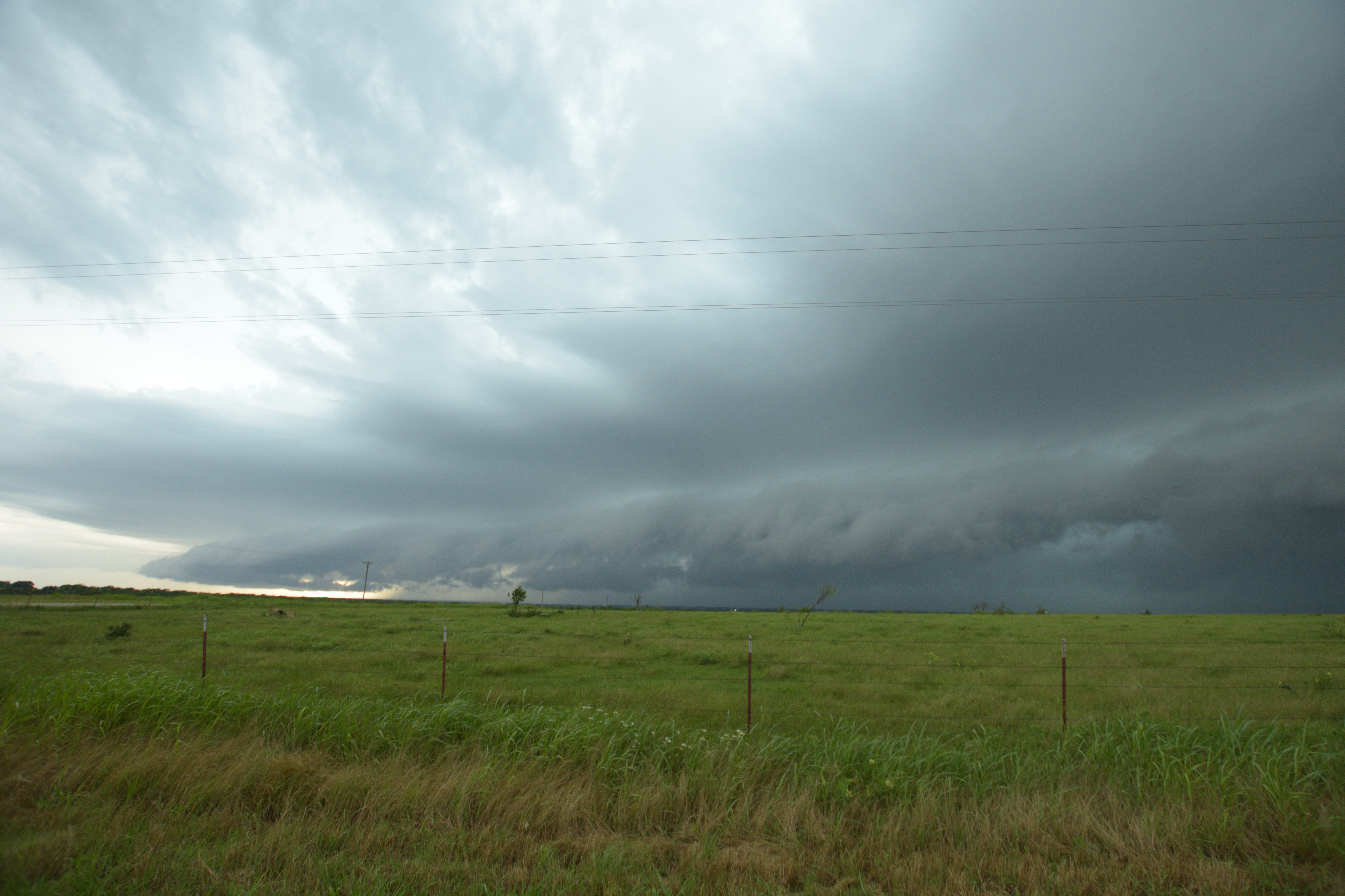 Gust front near Ardmore, OK